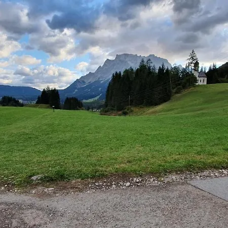 Haus Alpenruh 公寓 *